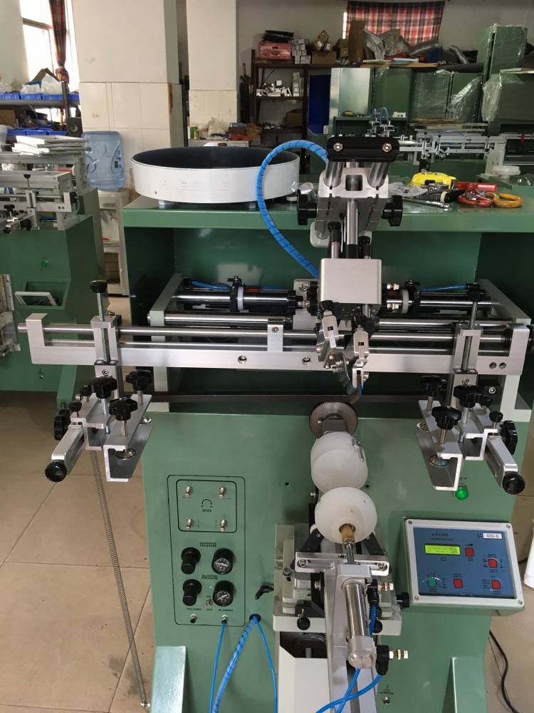 東莞駿欣機(jī)械有限公司提供絲印機(jī)移印機(jī)